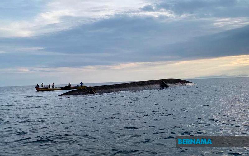 Six crew members rescued, skipper missing after cargo vessel capsizes near Lawas