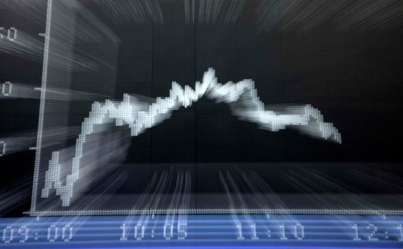 Stocks, dollar and oil sink as gold hits high on Trump tariffs