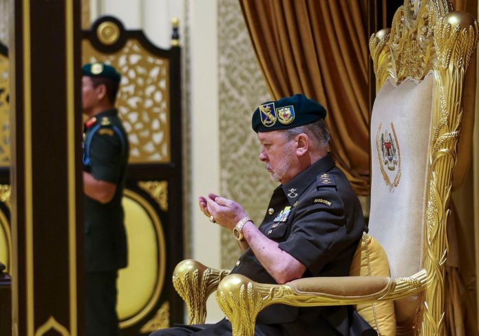 Sultan Ibrahim attends Investiture ceremony to present federal awards
