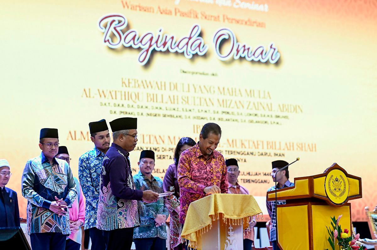 Sultan Mizan, Sultanah Zahirah grace seminar on royal correspondence of Baginda Omar
