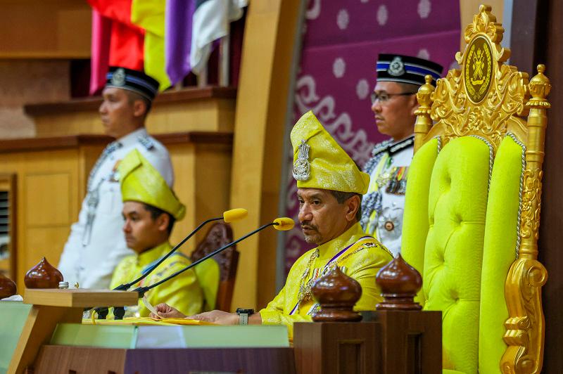 Sultan Mizan urges stronger federal-state ties for effective development Sultan Mizan urges stronger federal-state ties for effective development