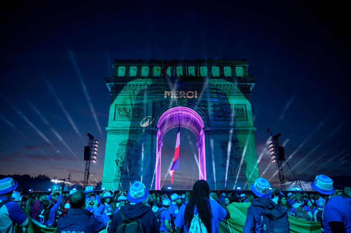 Summoning golden Olympic memories, Paris parties like it's 2024 Summoning golden Olympic memories, Paris parties like it's 2024