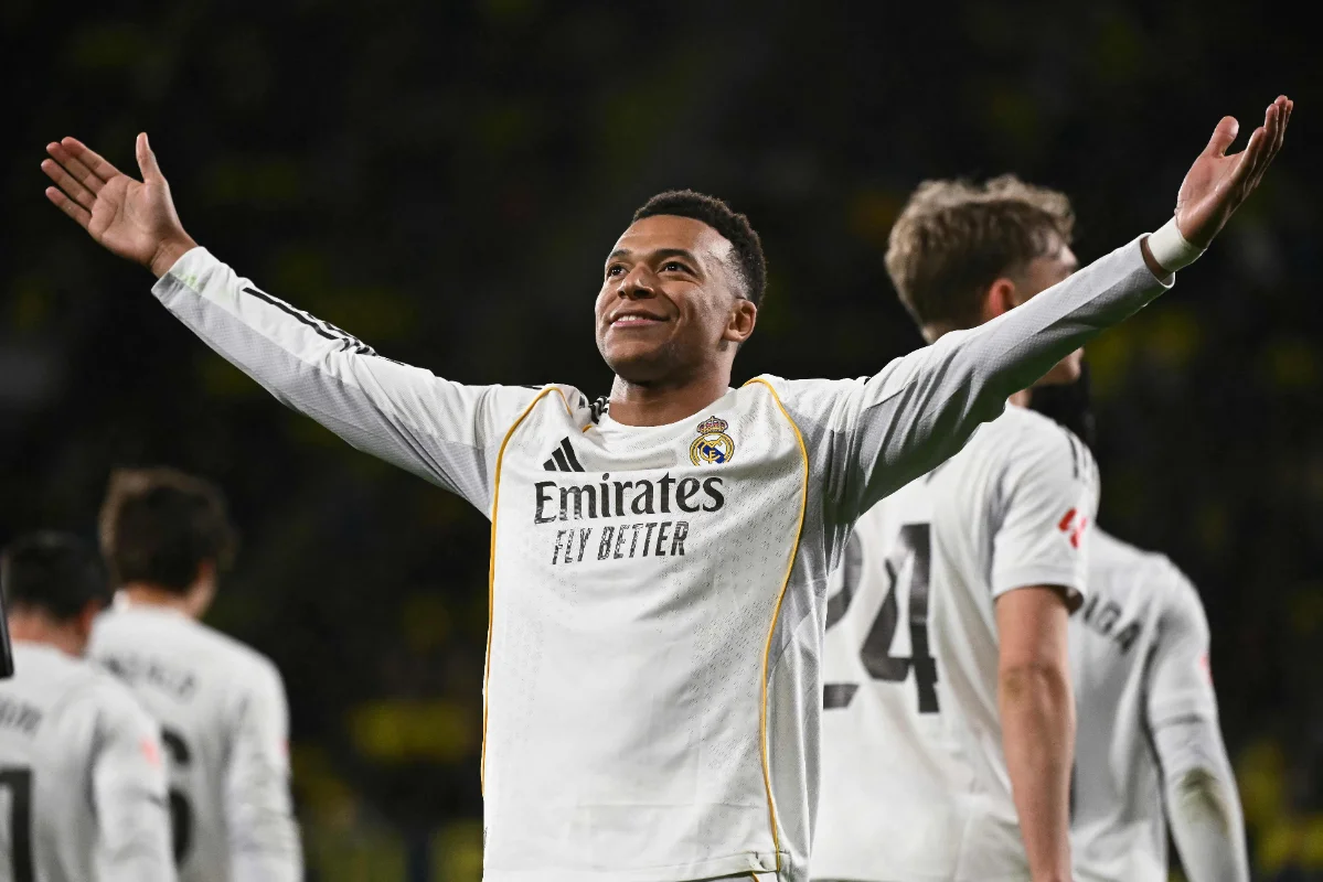 TOPSHOTS-TOPSHOT-FBL-ESP-LIGA-VILLARREAL-REALMADRID-221305