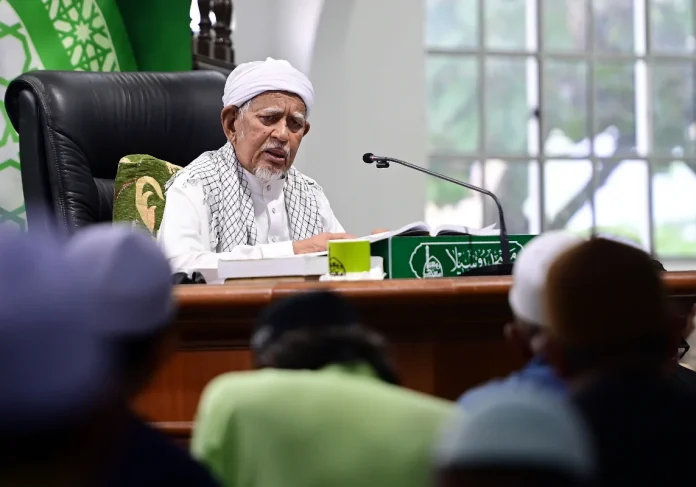 PAS, Bersatu to discuss opposition leadership next week