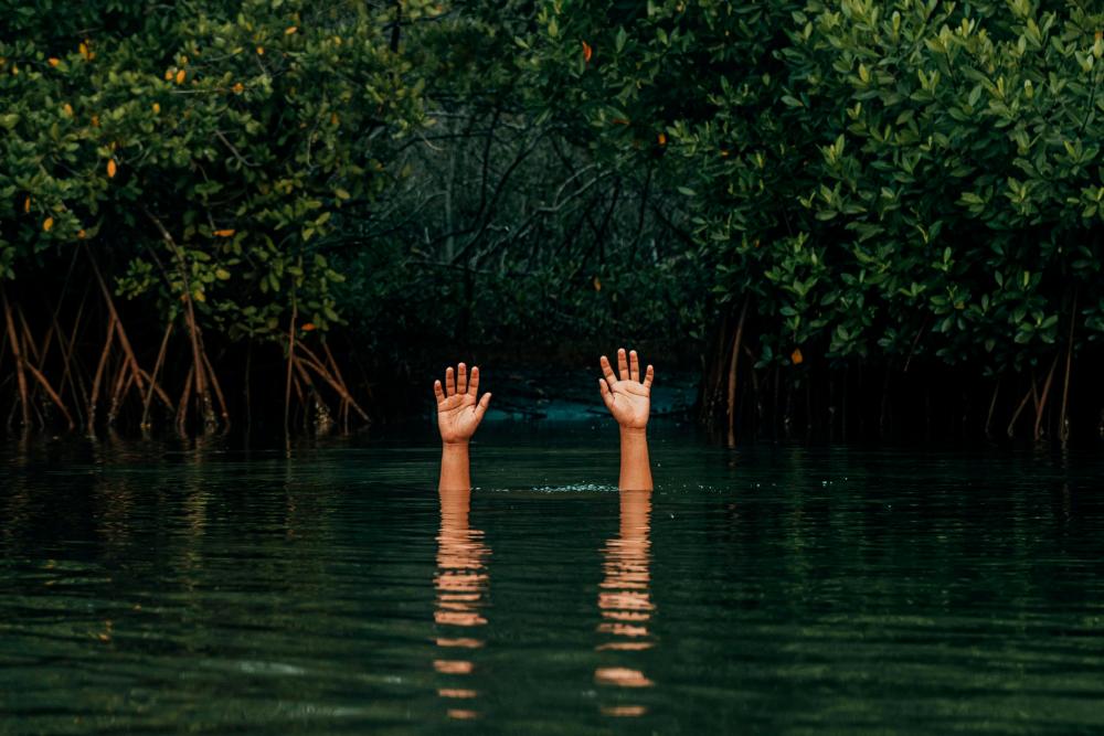 Teen drowns, brother still missing in Bachok irrigation canal incident Teen drowns, brother still missing in Bachok irrigation canal incident