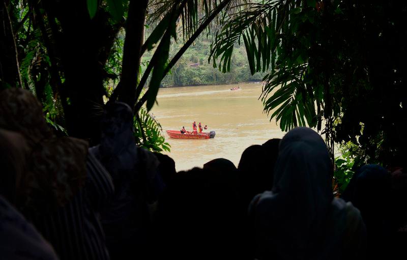 Teenager who witnessed his two best friends drown remains traumatised