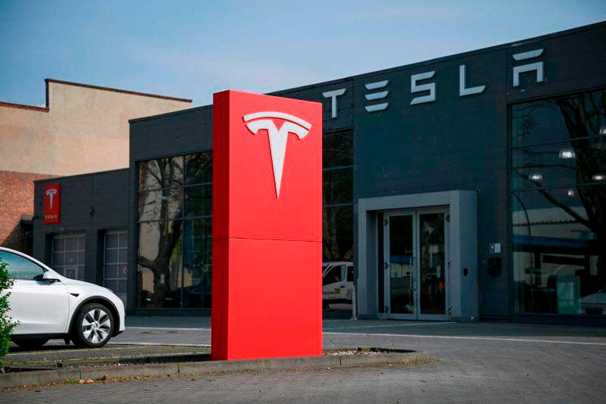 Tesla EU sales slump 52% in April: trade group Tesla EU sales slump 52% in April: trade group