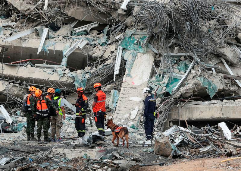 Thai woman gives birth to baby girl amid chaos of earthquake Thai woman gives birth to baby girl amid chaos of earthquake