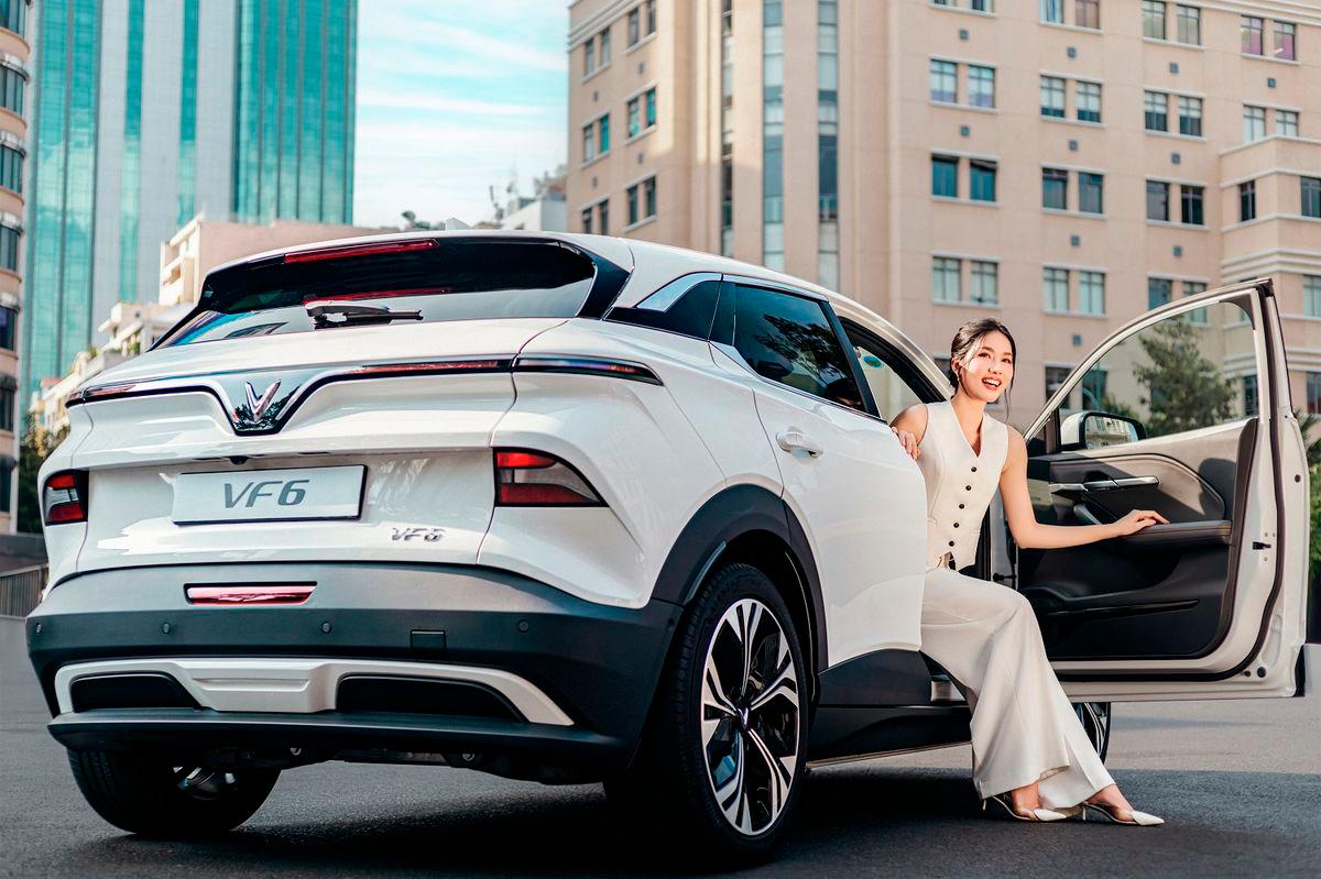The VinFast VF 6 Passes the Wife Test with Room to Spare The VinFast VF 6 Passes the Wife Test with Room to Spare
