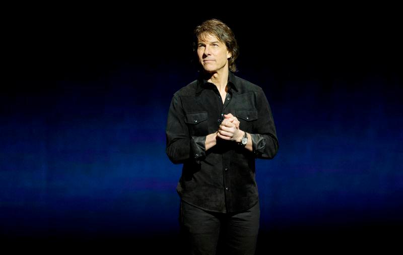 Tom Cruise pays tribute to Val Kilmer 