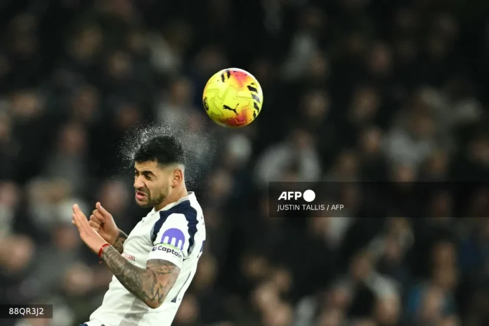 Tottenham captain Romero apologises as club crisis deepens