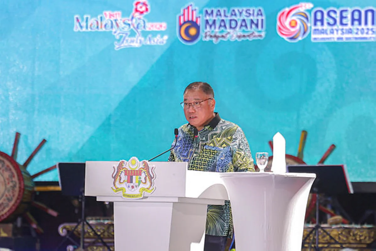 Tourism_minister_urges_Malaysians_to_show_hospitality_for_Visit_Malaysia_2026 Tourism minister urges Malaysians to show hospitality for Visit Malaysia 2026