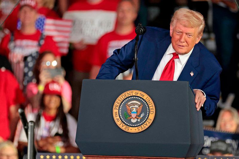 Trump celebrates tumultuous 100 days in office Trump celebrates tumultuous 100 days in office