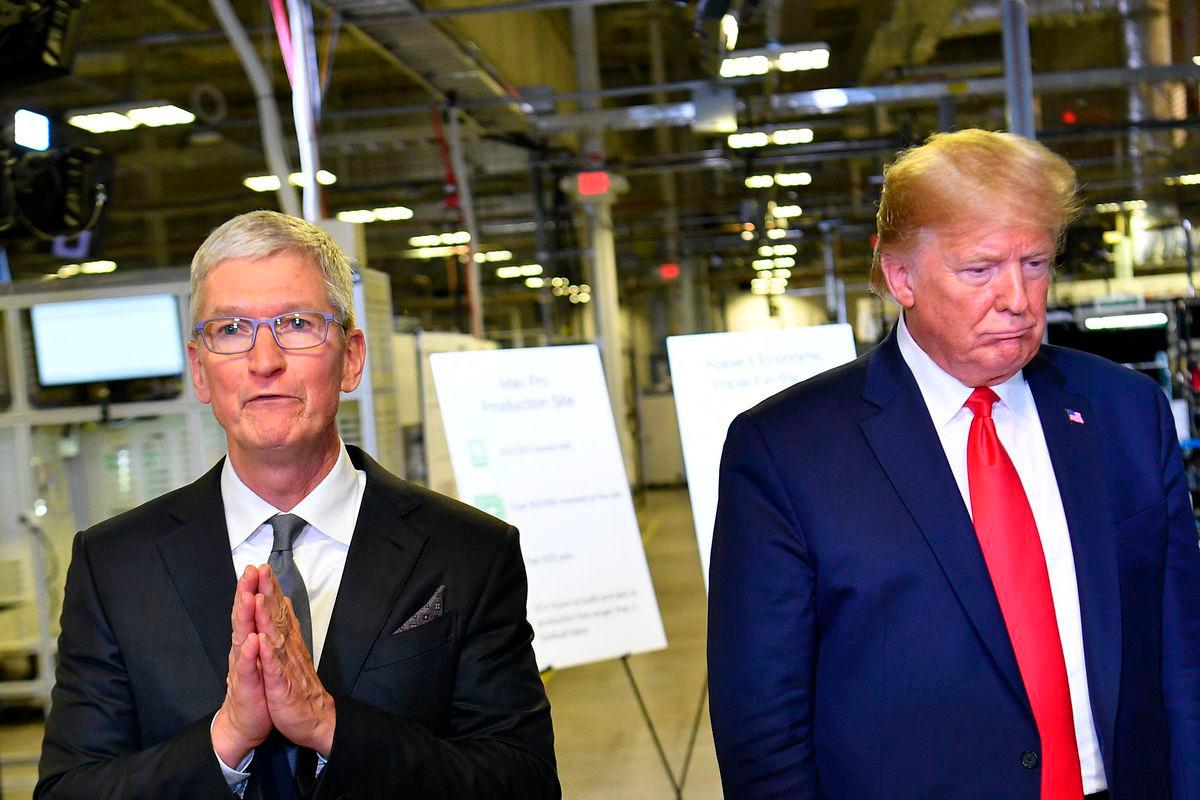 Trump expands Apple tariff threat to all smartphones Trump expands Apple tariff threat to all smartphones