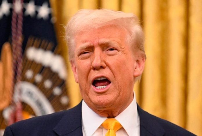 Trump orders tighter restrictions on Chinese investments in key sectors