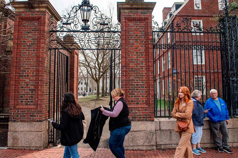 Trump ramps up conflict against defiant Harvard Trump ramps up conflict against defiant Harvard