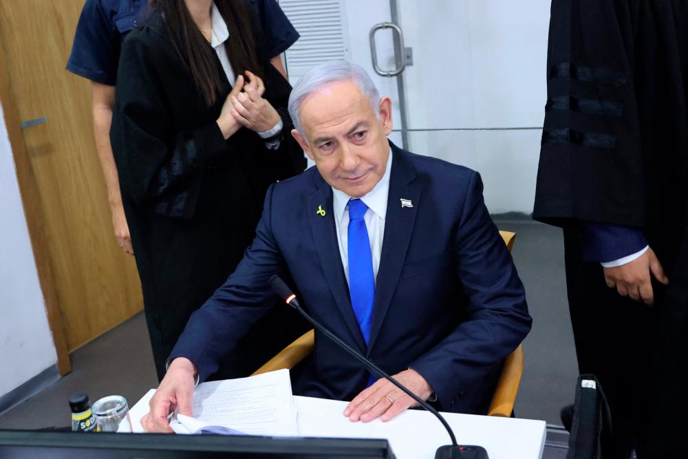 Trump says 'on the same side of every issue' with Netanyahu after call