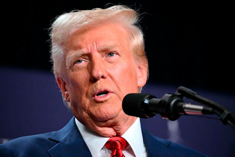 Trump says Microsoft in discussions to acquire TikTok Trump says Microsoft in discussions to acquire TikTok