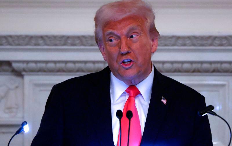 Trump signs order targeting law firm of former special counsel
