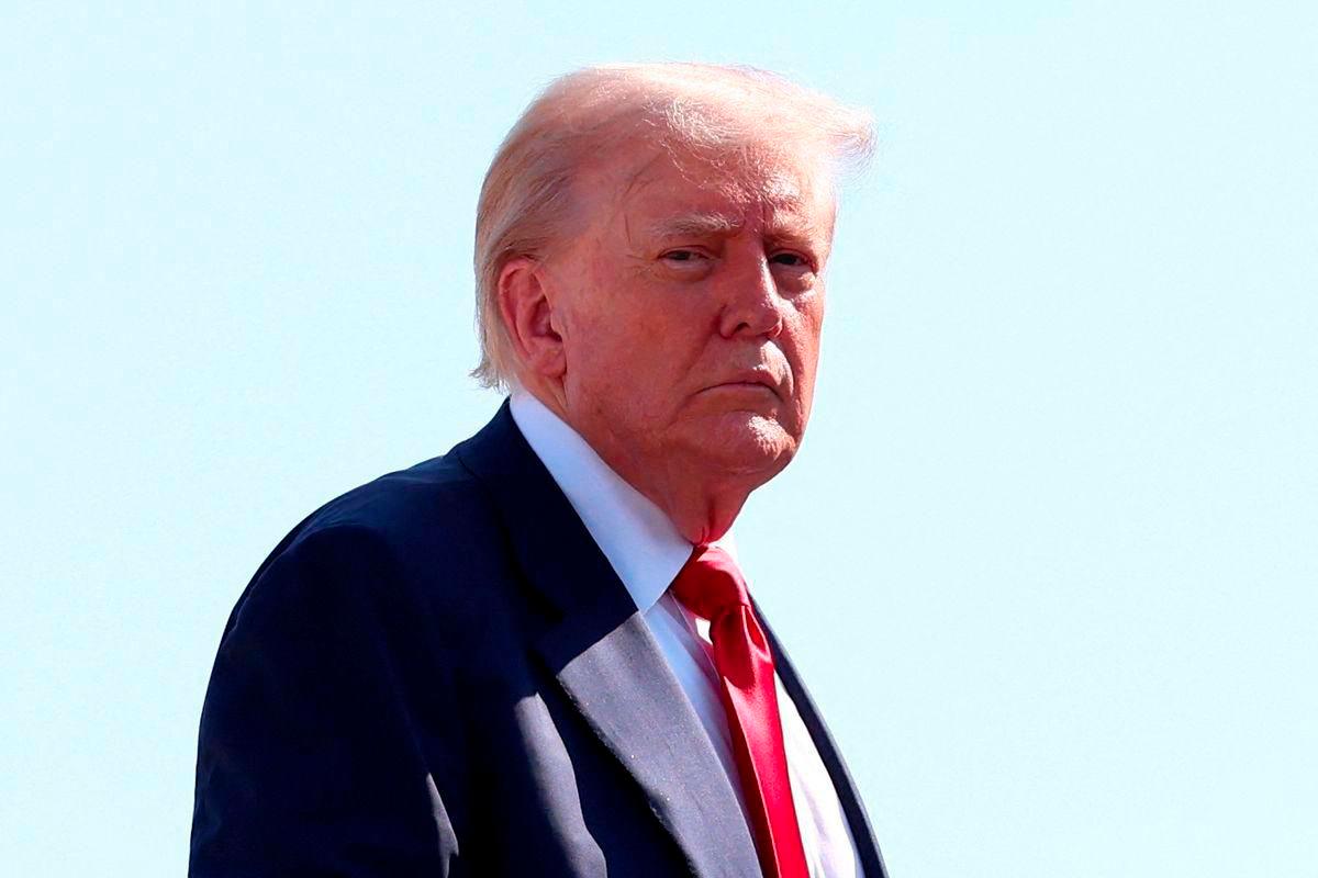 Trump signs order to ensure 'resilient' supply chain for essential medicines in US Trump signs order to ensure 'resilient' supply chain for essential medicines in US