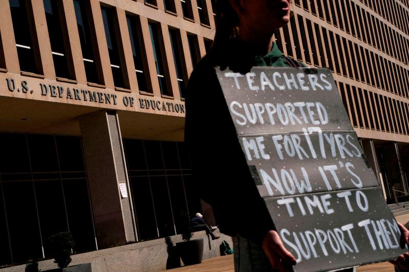 Trump to sign order to shut down Department of Education, White House says Trump to sign order to shut down Department of Education, White House says
