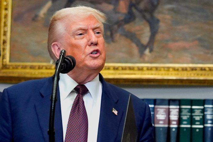 Trump to start building $200 million White House ballroom in September