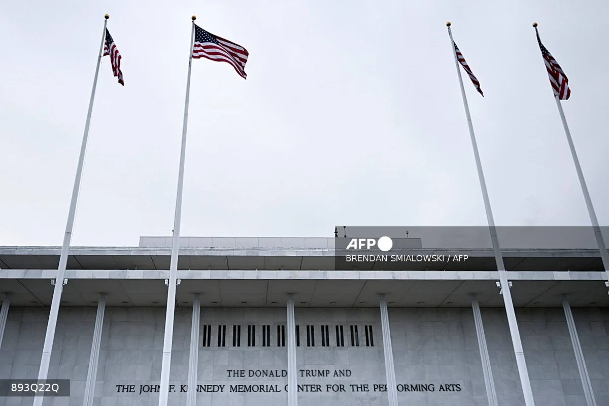 Trump_s_Kennedy_Center_awards_gala_hits_record_low_ratings Trump's Kennedy Center awards gala hits record low ratings