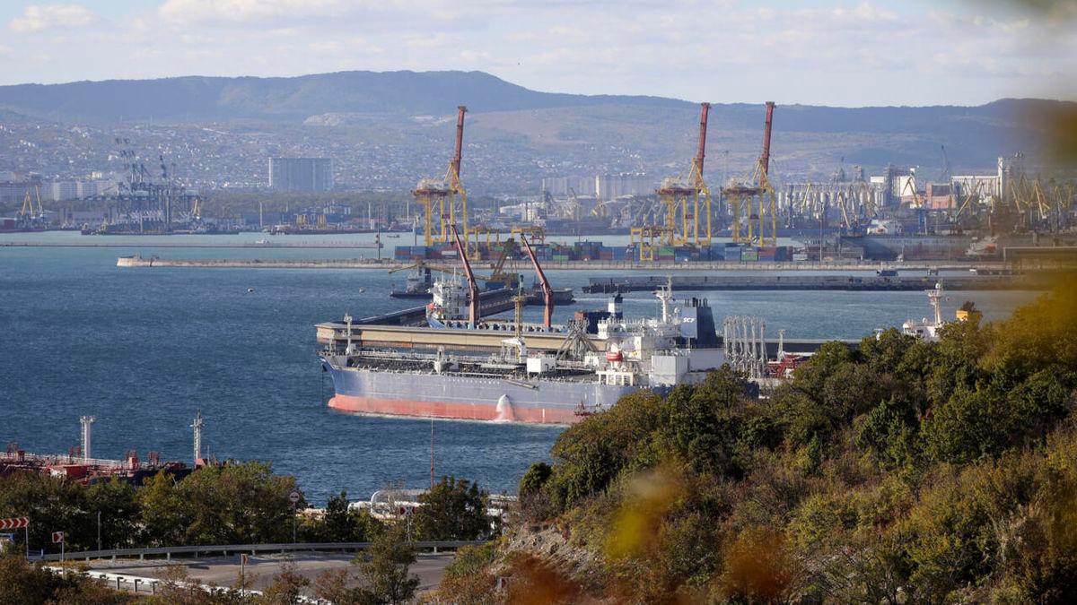 UK slaps new sanctions on Russia shadow fleet UK slaps new sanctions on Russia shadow fleet