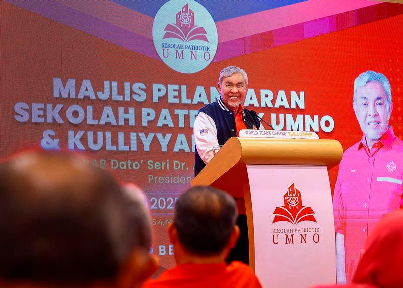 UMNO patriotic school to keep party as national political backbone - Ahmad Zahid UMNO patriotic school to keep party as national political backbone - Ahmad Zahid