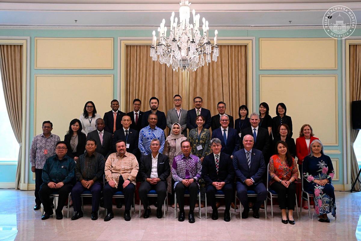 US-ASEAN Business Council pay courtesy visit to Anwar US-ASEAN Business Council pay courtesy visit to Anwar