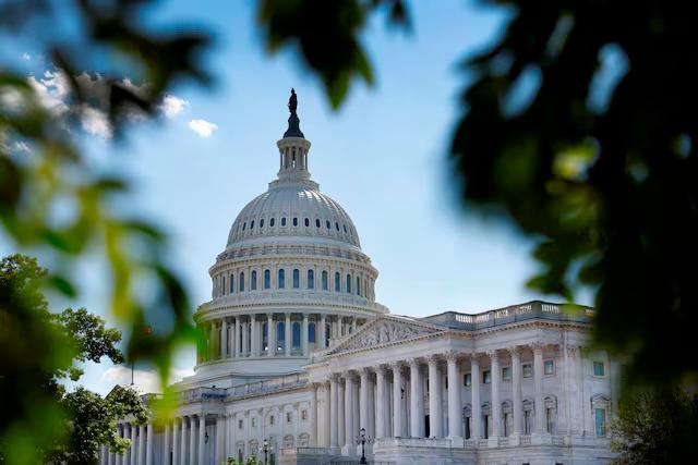 US Congress Democrats help spirit immigrant clampdown bill to Trump US Congress Democrats help spirit immigrant clampdown bill to Trump
