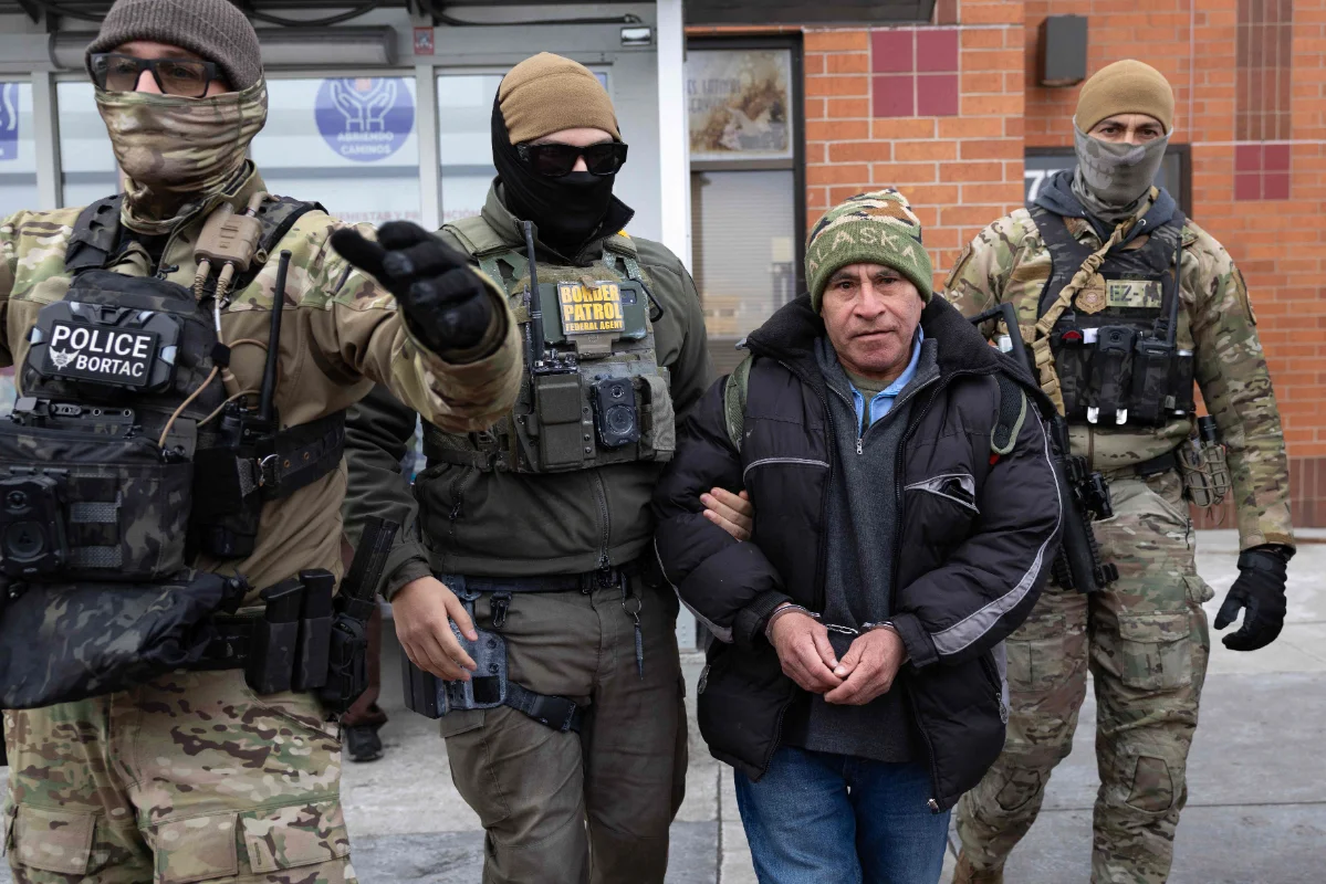 US-FEDERAL-AGENTS-DESCEND-ON-MINNEAPOLIS-FOR-IMMIGRATION-ENFORCE-223022