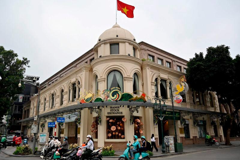 US, Vietnam agree to launch trade deal talks as tariffs paused