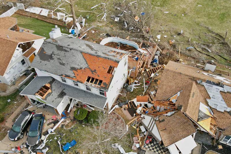 US death toll from extreme weather over the weekend rises to 36