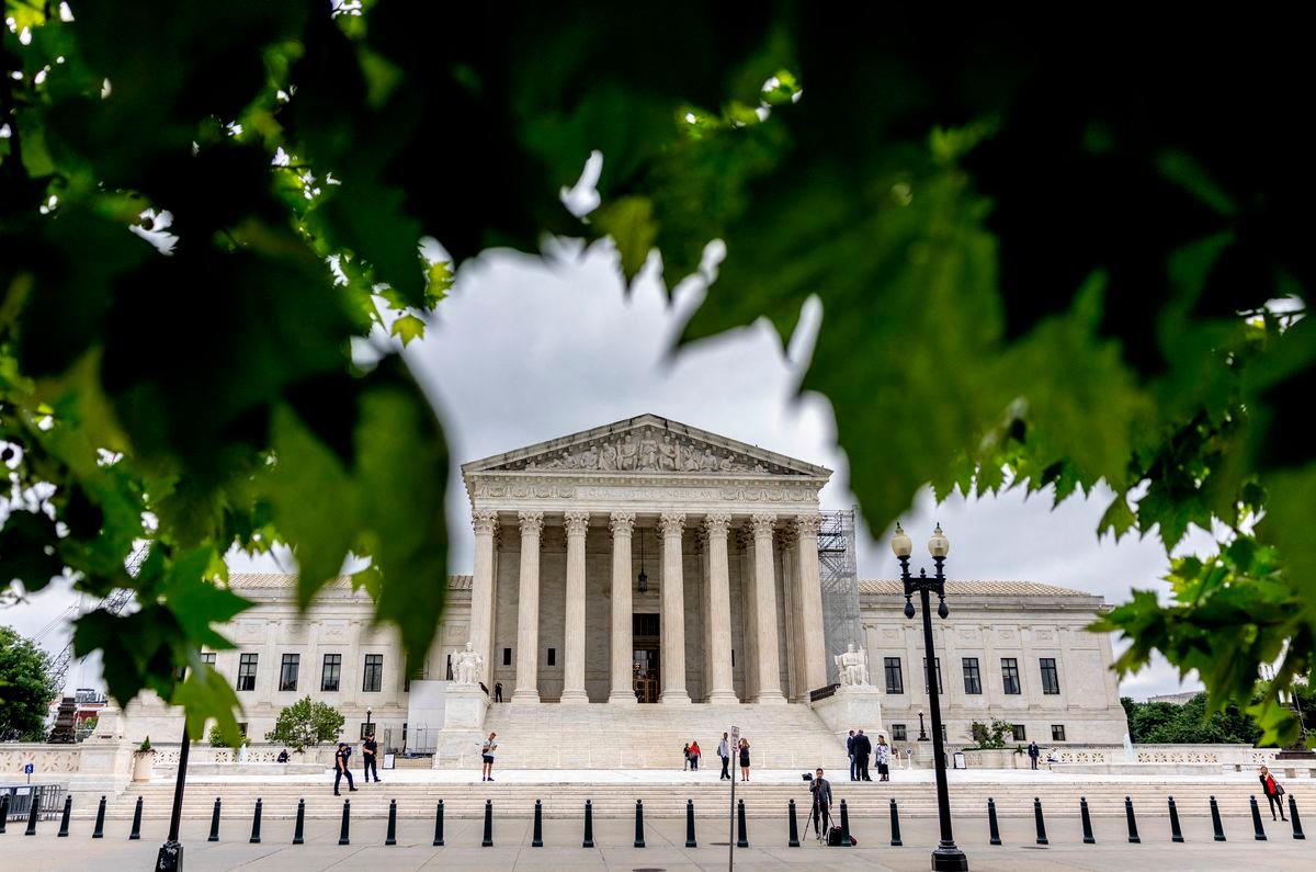 US judge prevents Trump from invalidating 5,000 Venezuelans' legal documents US judge prevents Trump from invalidating 5,000 Venezuelans' legal documents