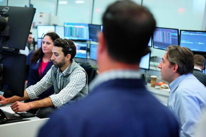 US stocks rebound as investors brush off Middle East tensions