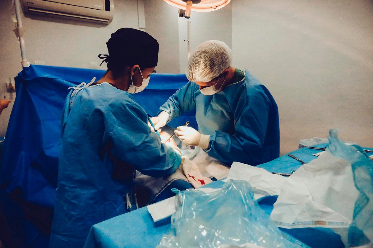 US surgeons perform world’s first bladder transplant US surgeons perform world’s first bladder transplant