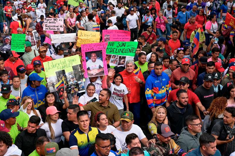 US threatens 'severe' sanctions if Venezuela refuses migrants US threatens 'severe' sanctions if Venezuela refuses migrants