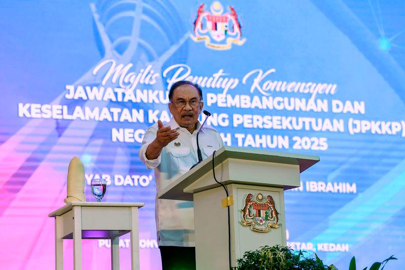 Urban Renewal Bill won’t affect land status, assures Anwar