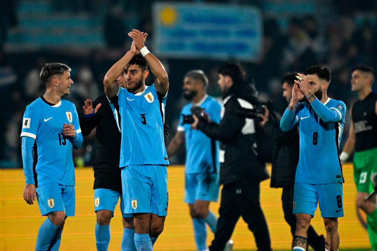 Uruguay on brink of World Cup berth, Chile out Uruguay on brink of World Cup berth, Chile out