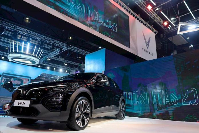 VinFast launches VF 6 B-SUV and introduces free EV charging program in the Philippines