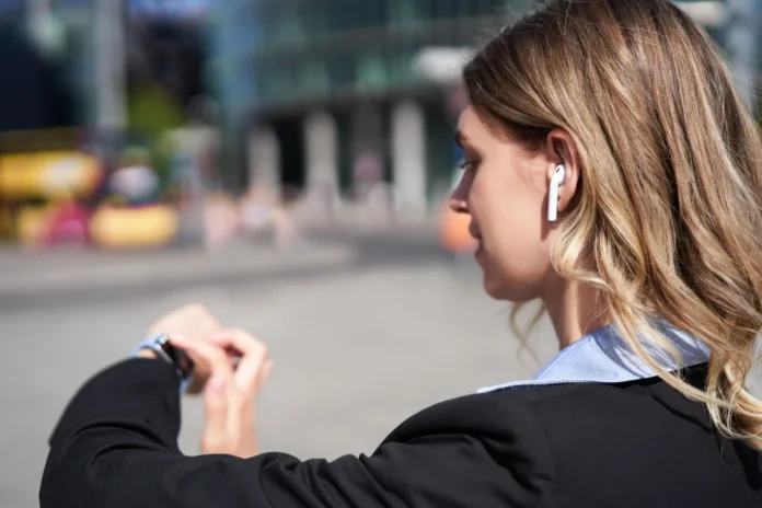 When Sound Becomes a Silent Threat: Why Young Malaysians Must Stop Using Earbuds While Walking in Public