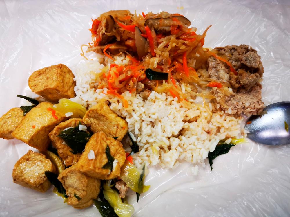 Woman allegedly charged RM5 for mere portion of tofu in Pulau Tikus economy rice stall
