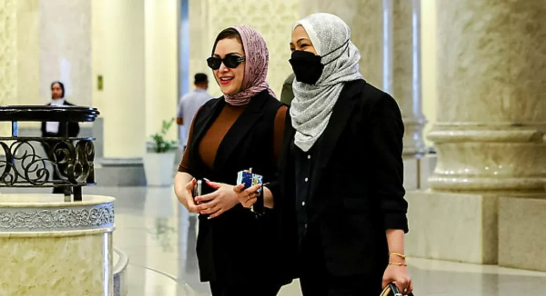 Zizie Izette mohon gugur tiga tuduhan rasuah RM2.8 juta