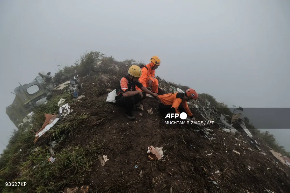afp-20260118-93627kp-v1-mockup-indonesiaaviationaccident Remaining bodies found of 10 killed in Indonesia plane crash