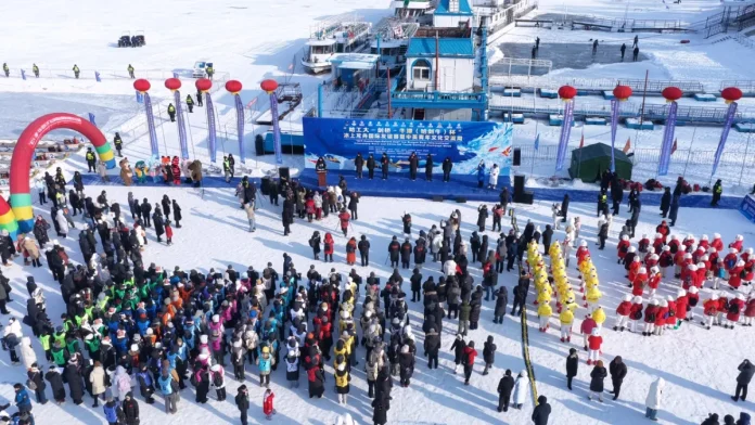 Racing across frozen rivers, uniting youth worldwide: a glimpse into HIT's inaugural ice dragon boat race with Oxford and Cambridge