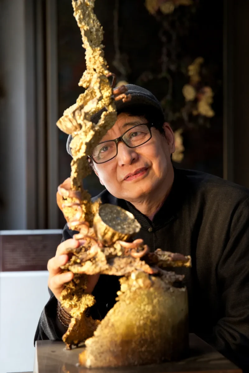 Galaxyart shines with the macau debut exhibition of copper art maestro zhu bingren