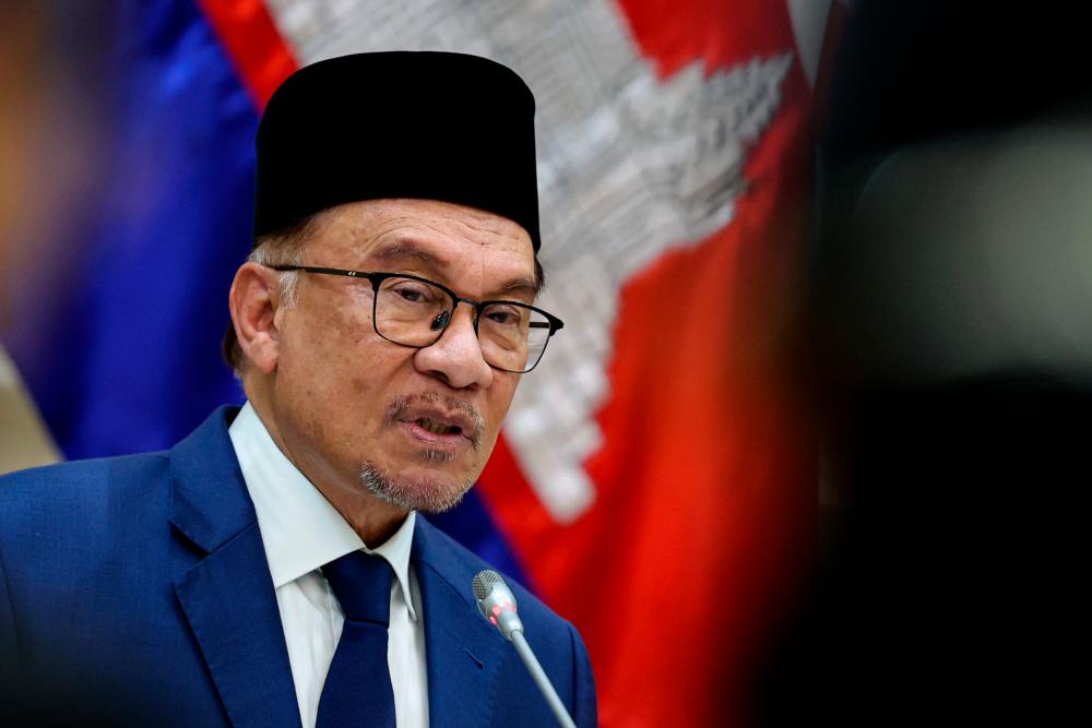 Anwar bakal umum pelaburan penting baharu semasa lawatan ke China Anwar bakal umum pelaburan penting baharu semasa lawatan ke China