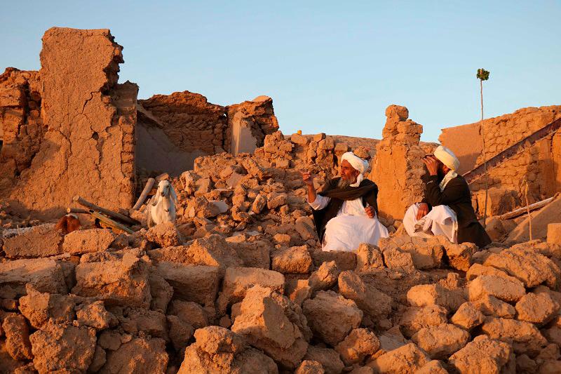 120 dead, around 1,000 injured following earthquakes in West Afghanistan 