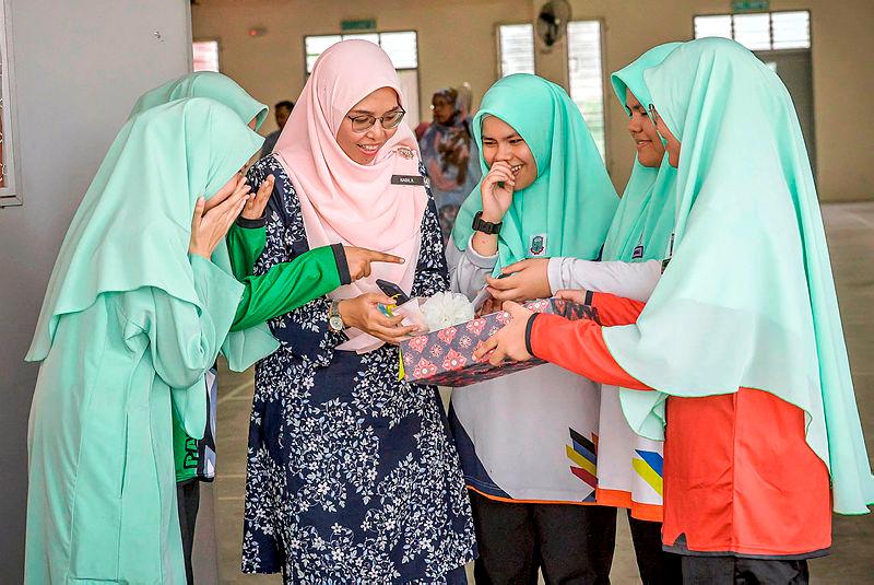 1,571 teacher vacancies in Sarawak to be filled next year  